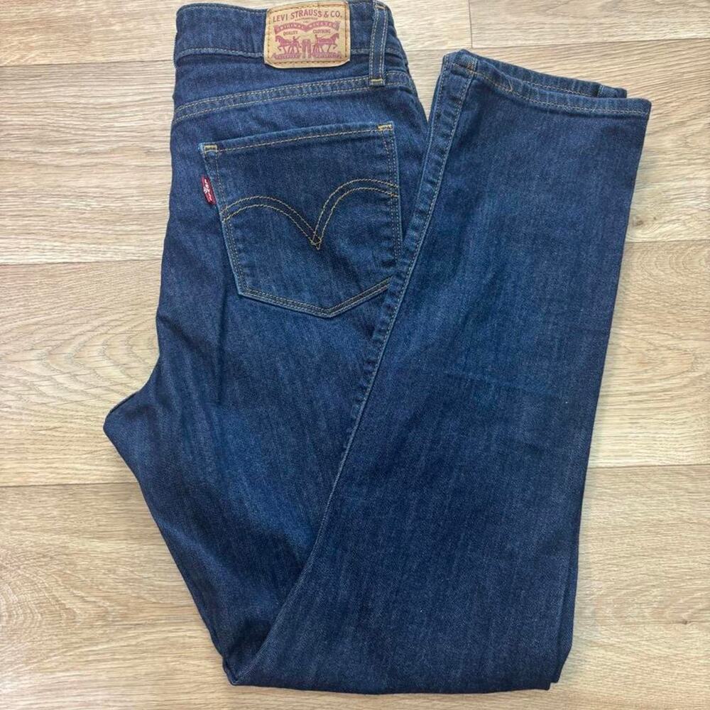 Levis Classic Mid Rise
